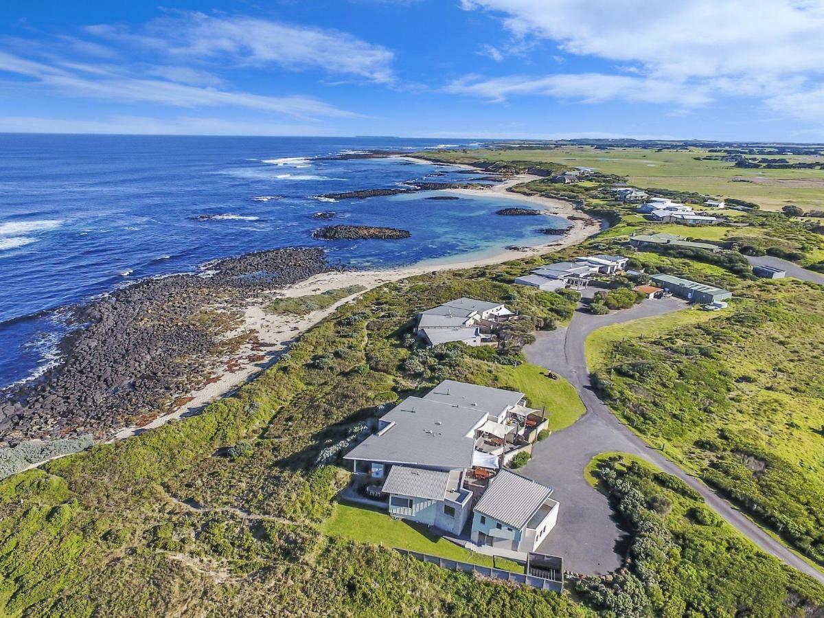 Hearns Beachside Villa 2 Port Fairy Exterior photo